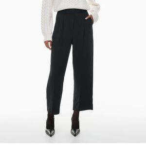 Aritzia Wilfred Effortless pants cropped size 4
